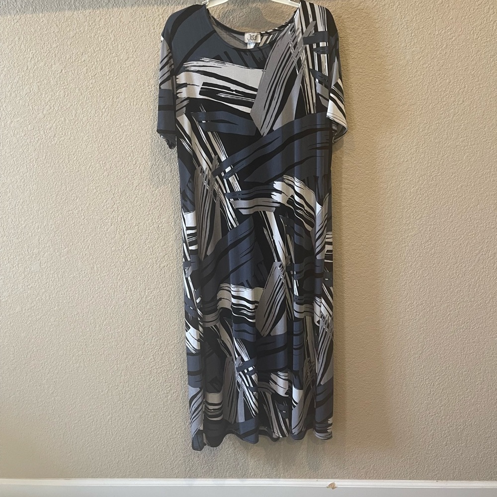 Jostar long length short sleeve dress. XL. EUC.